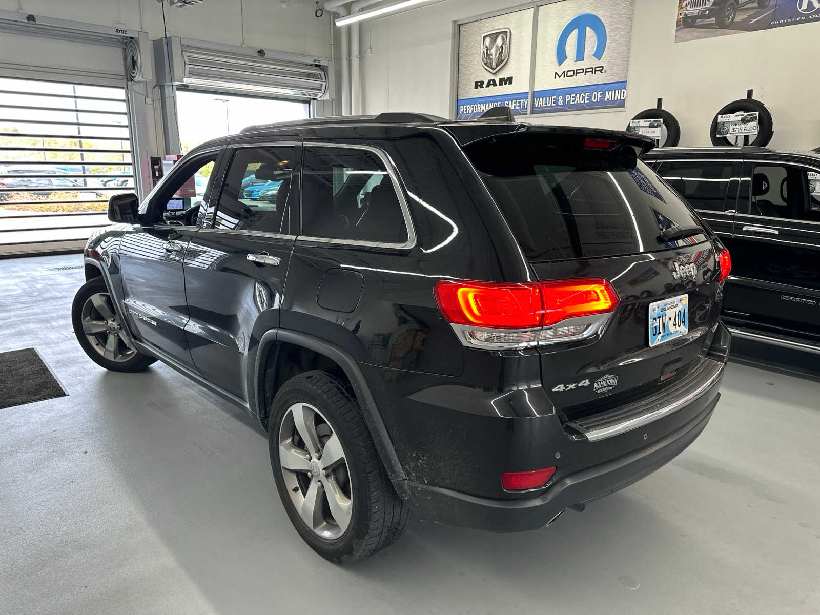 2014 Jeep Grand Cherokee Limited 10