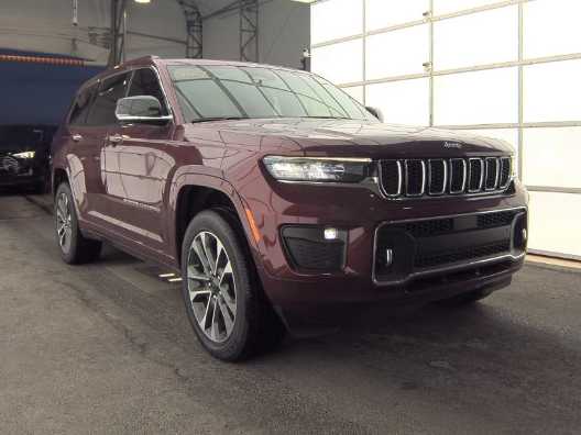 2023 Jeep Grand Cherokee L Overland 3