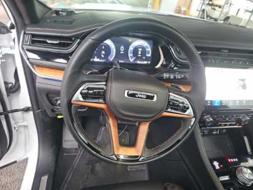 2024 Jeep Grand Cherokee L Summit Reserve 13