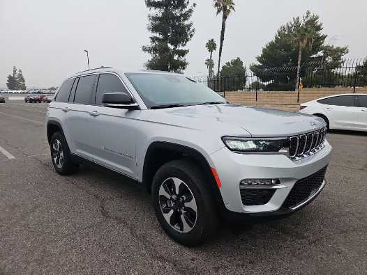 2023 Jeep Grand Cherokee 4xe  3