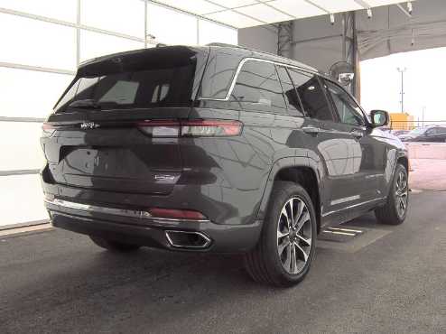 2022 Jeep Grand Cherokee 4xe Overland 5