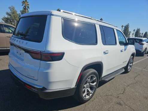 2022 Jeep Wagoneer Series II 4