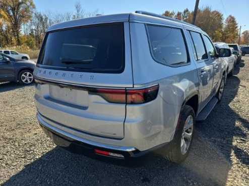 2022 Jeep Wagoneer Series II 4