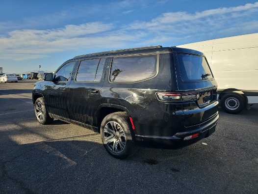 2022 Jeep Grand Wagoneer Series III 6