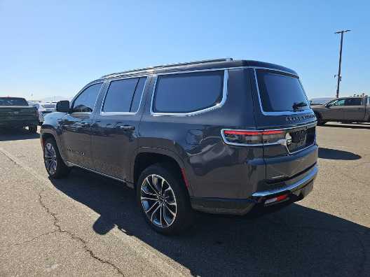 2022 Jeep Grand Wagoneer Series III 6