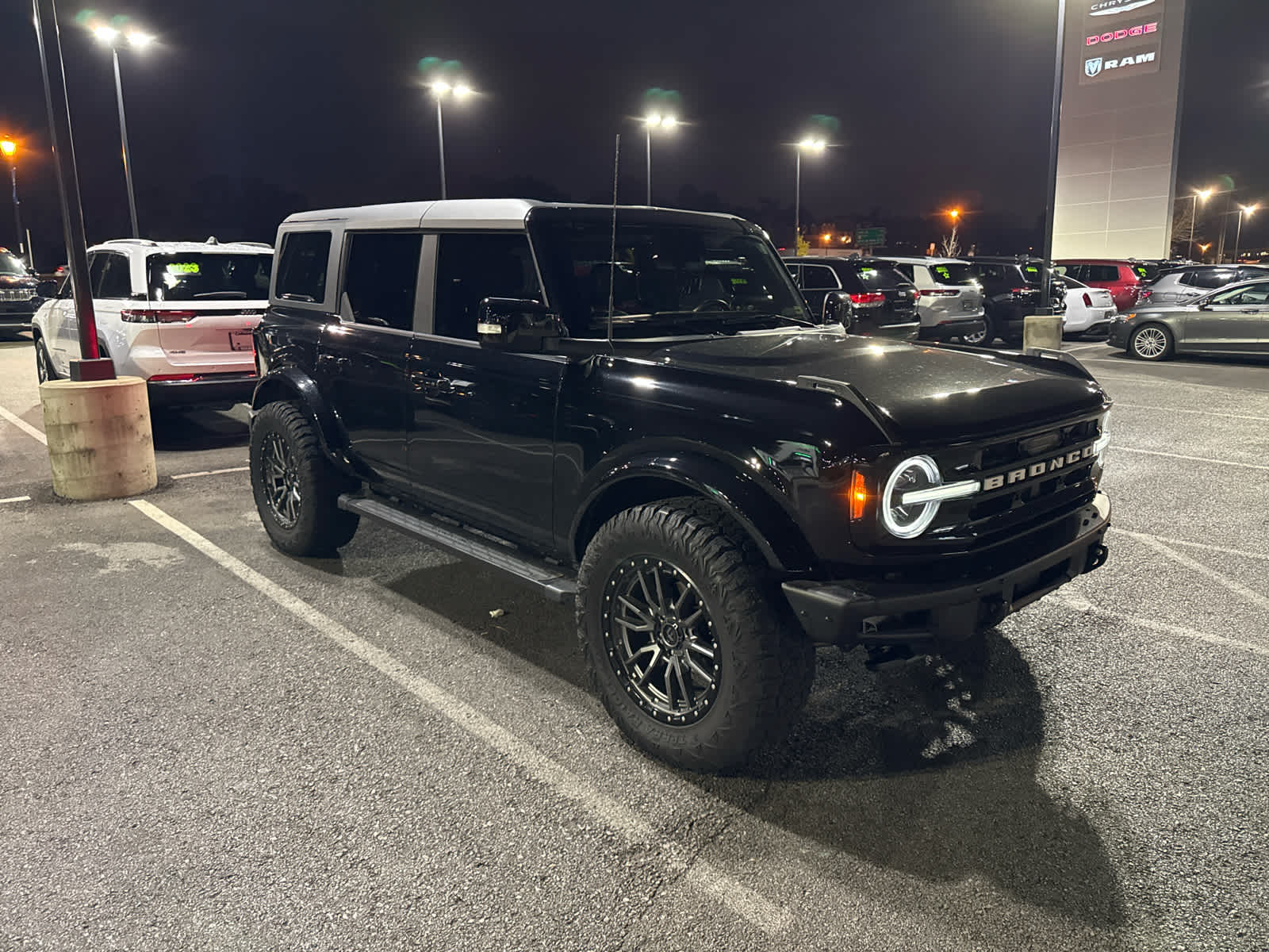 2022 Ford Bronco Outer Banks 3