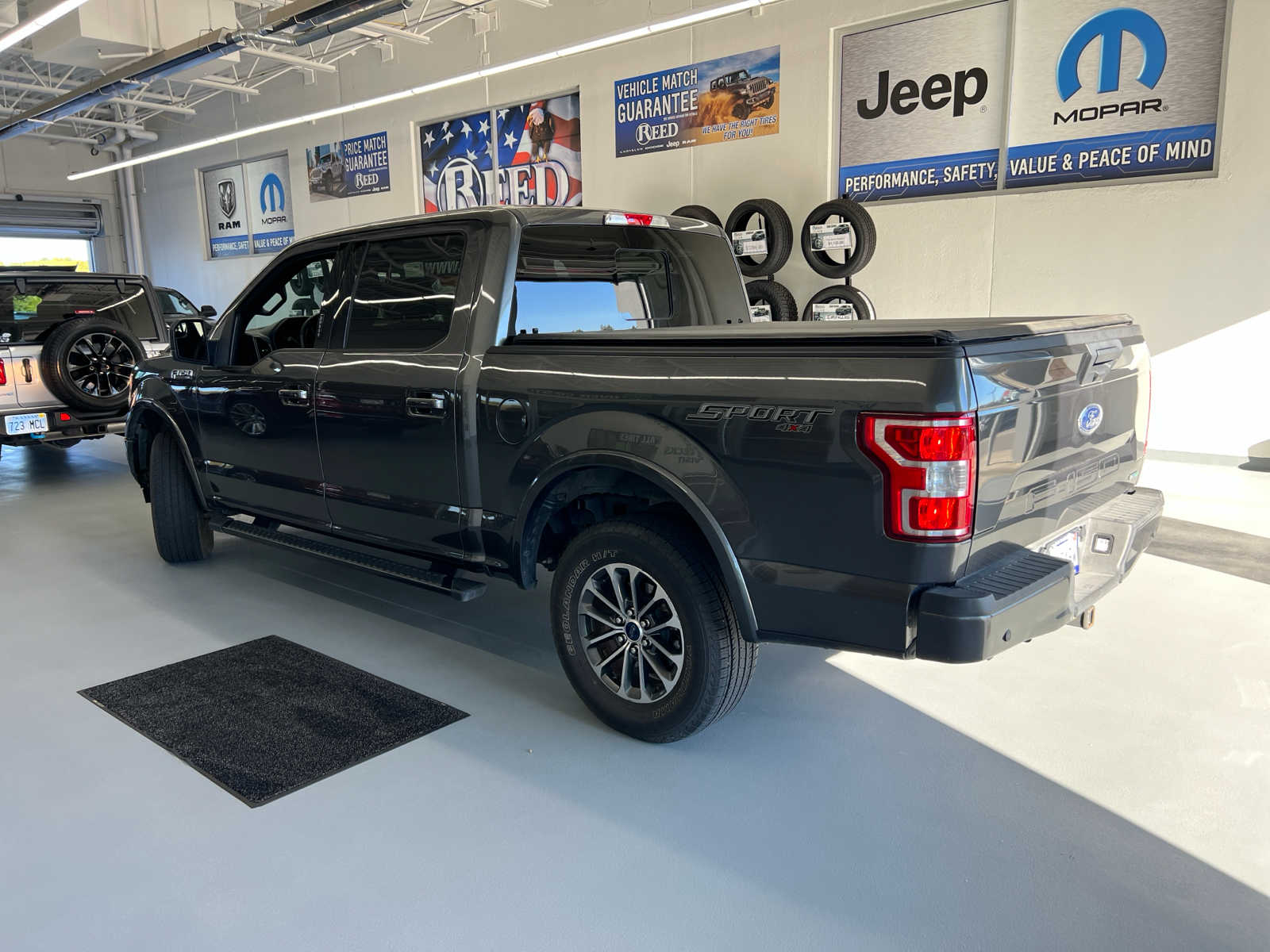 2020 Ford F-150 XLT 4WD SuperCrew 5.5 Box 6