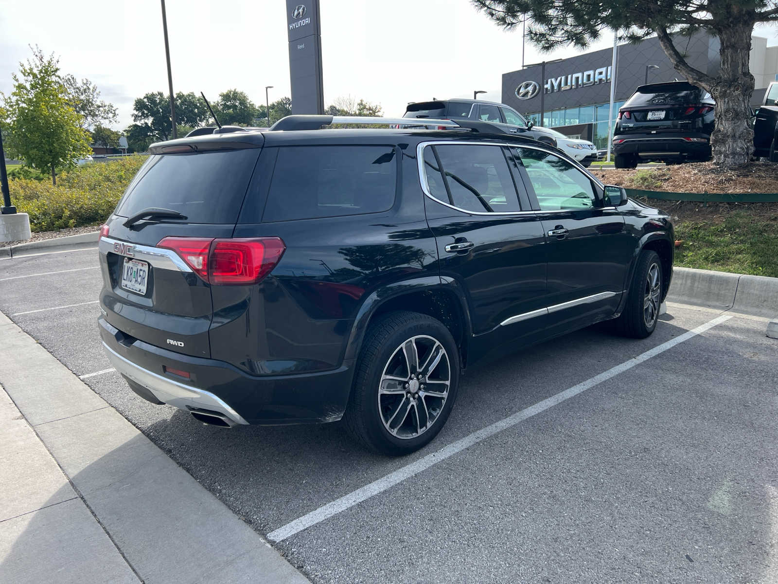 2019 GMC Acadia Denali 3