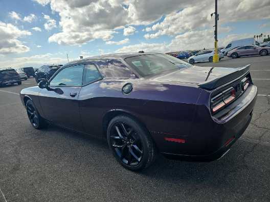 2022 Dodge Challenger SXT 6