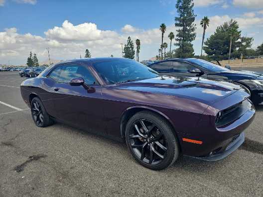 2022 Dodge Challenger SXT 3