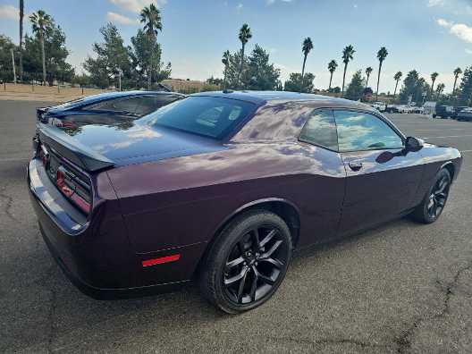 2022 Dodge Challenger SXT 4