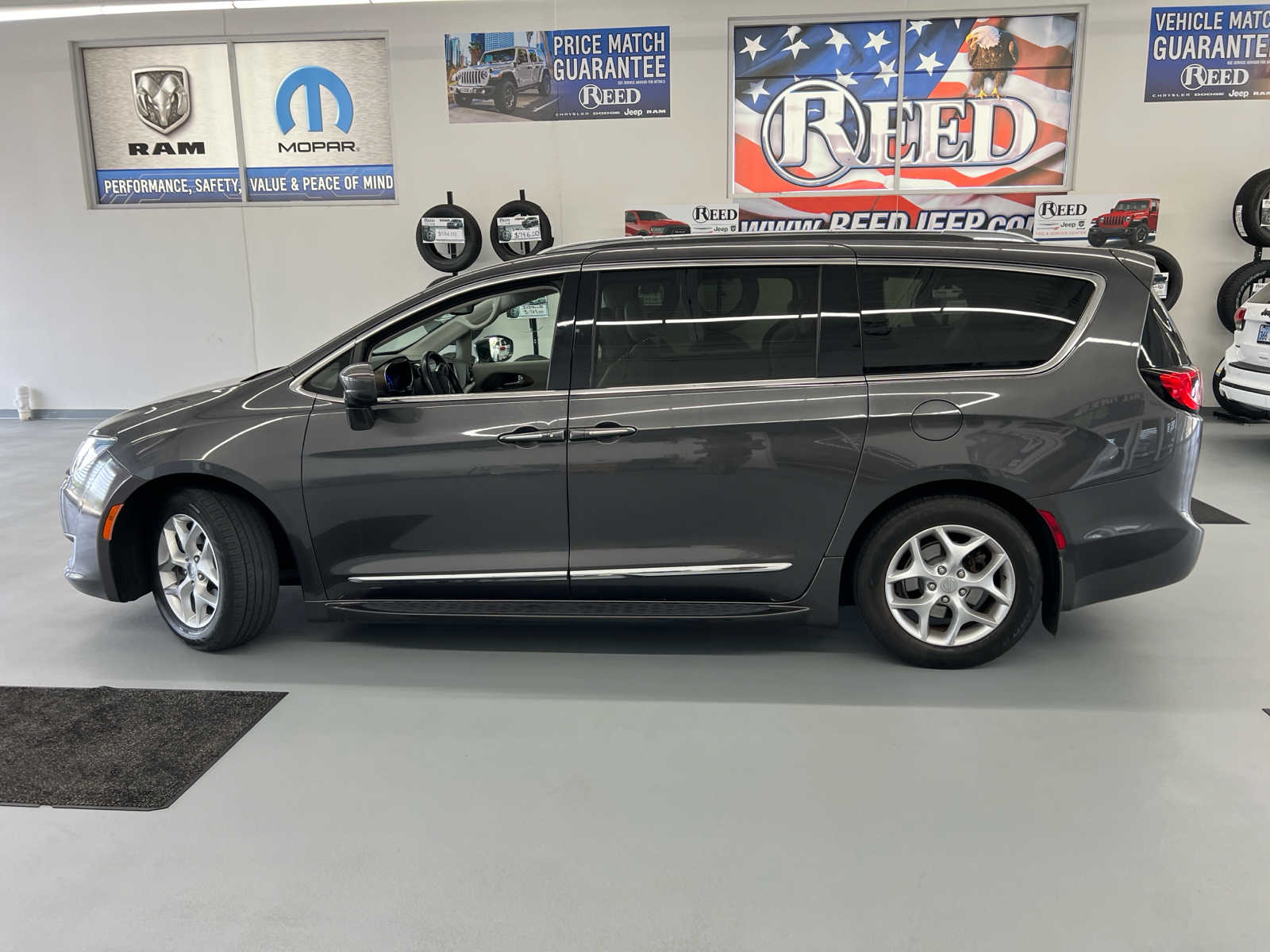 2018 Chrysler Pacifica Touring L 7