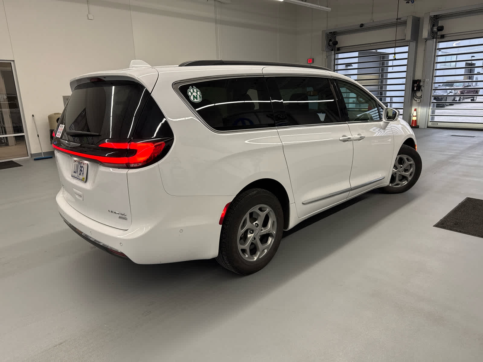 2022 Chrysler Pacifica Limited 4