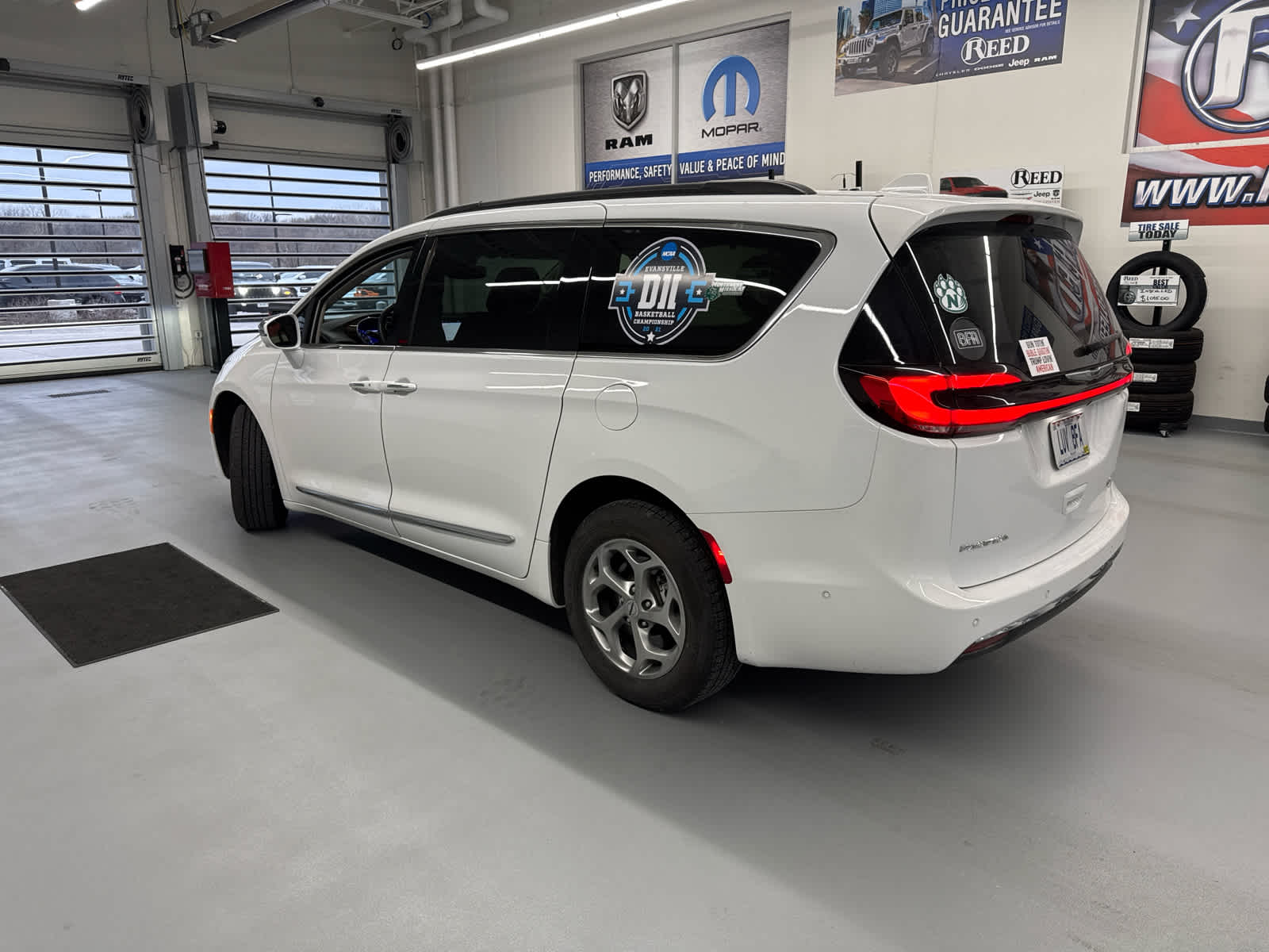 2022 Chrysler Pacifica Limited 5