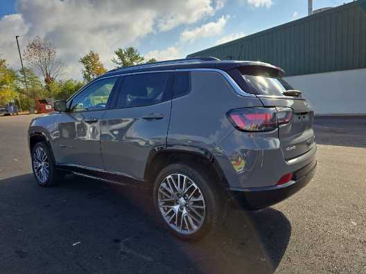 2022 Jeep Compass Limited 6