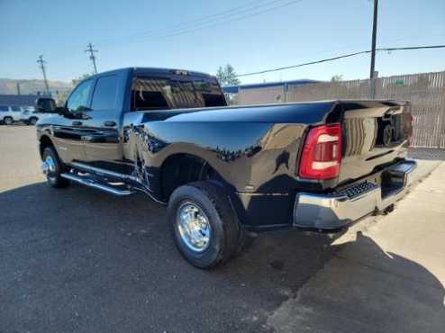 2022 Ram 3500 Tradesman 4x4 Crew Cab 8 Box 6