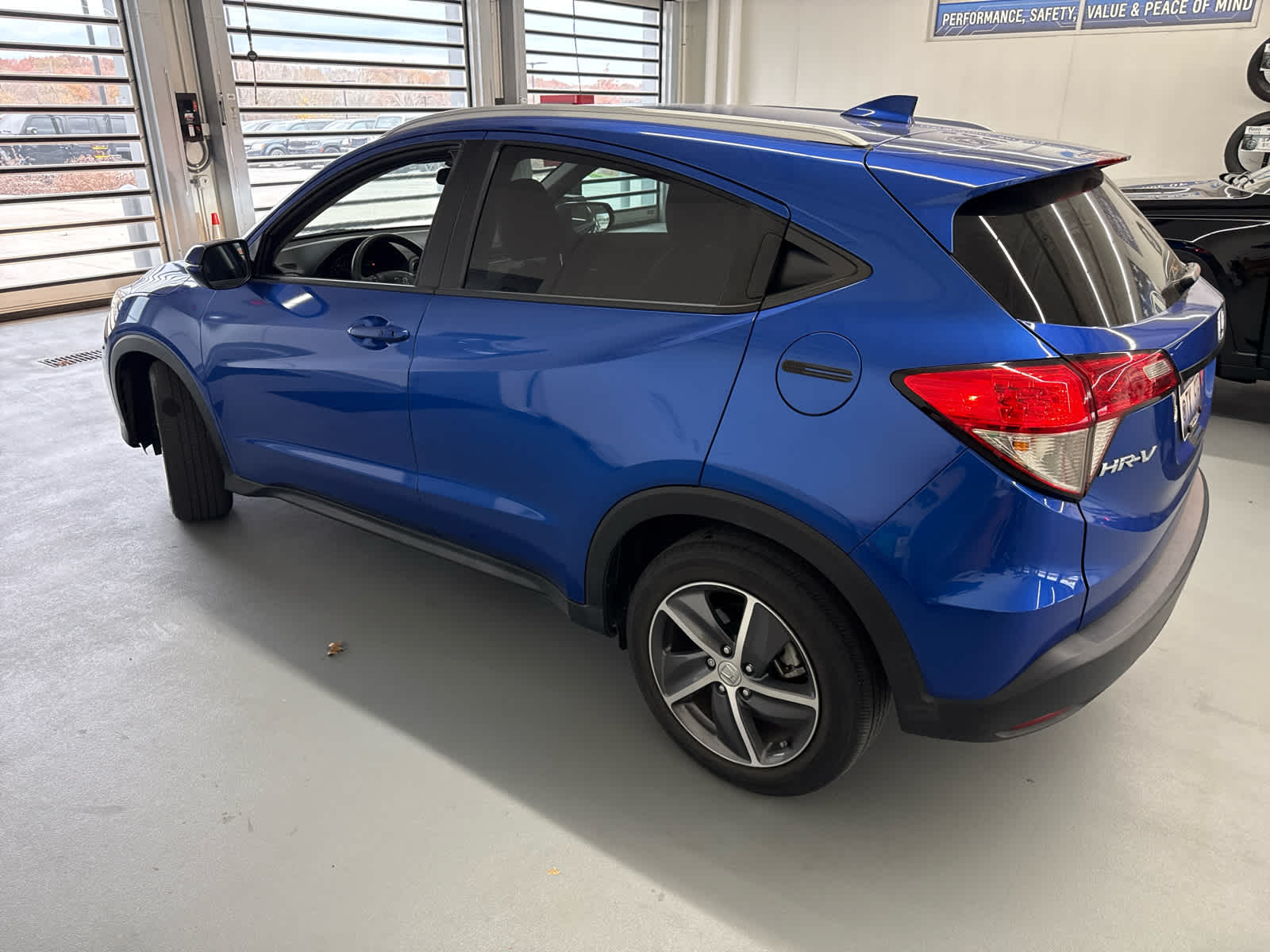 2021 Honda HR-V EX photo 2