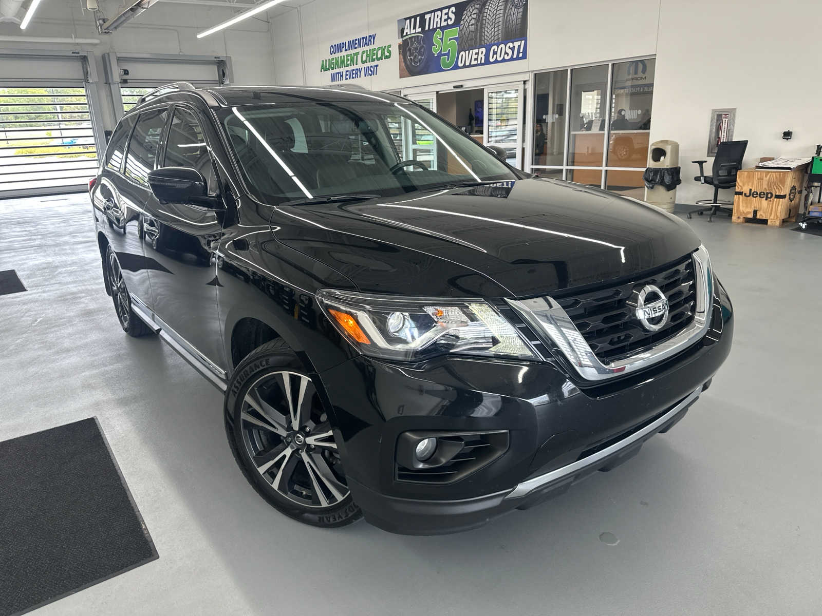 2018 Nissan Pathfinder Platinum 3