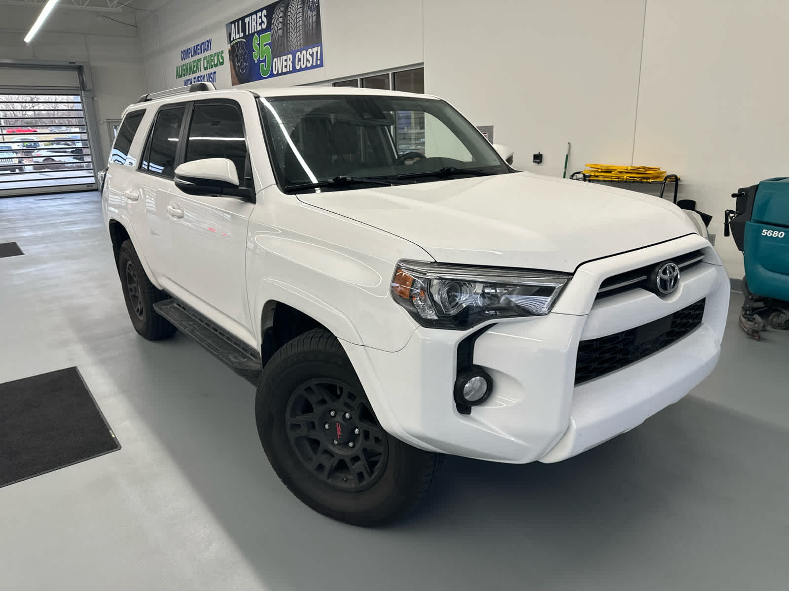 2020 Toyota 4Runner SR5 Premium 3