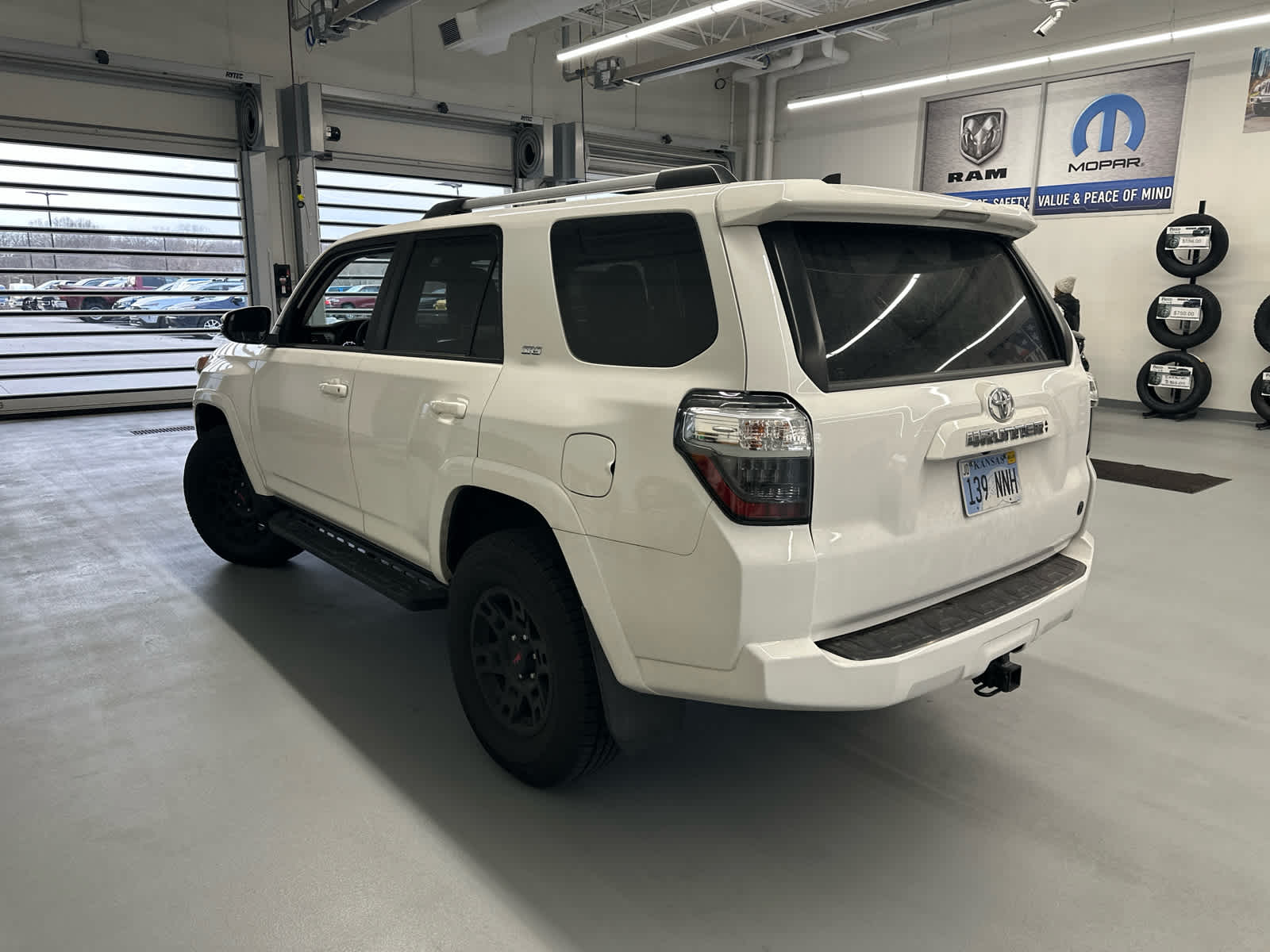 2020 Toyota 4Runner SR5 Premium 8