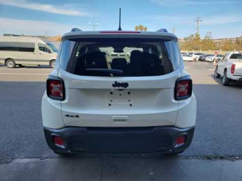 2022 Jeep Renegade Altitude 5