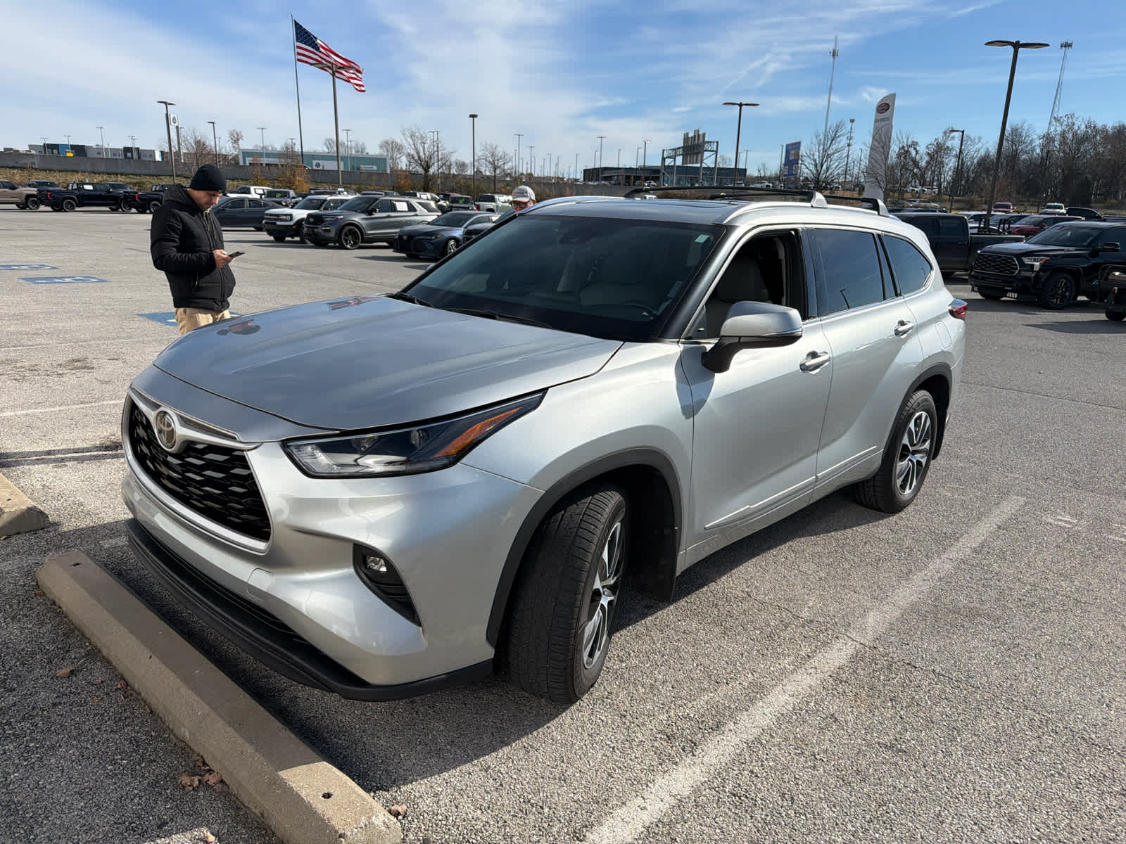 2021 Toyota Highlander XLE FWD