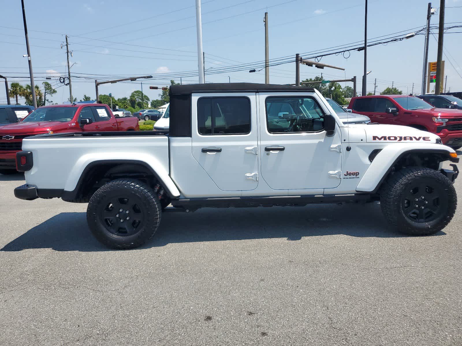 2023 Jeep Gladiator Mojave 4x4 7