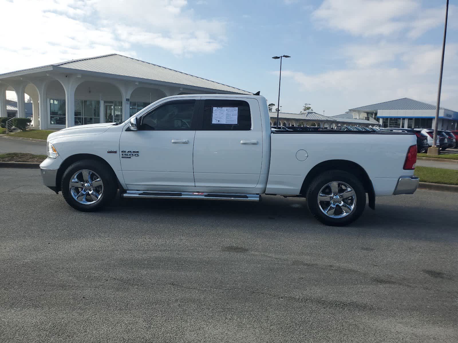 2019 Ram 1500 Classic Big Horn 4x4 Crew Cab 64 Box 2