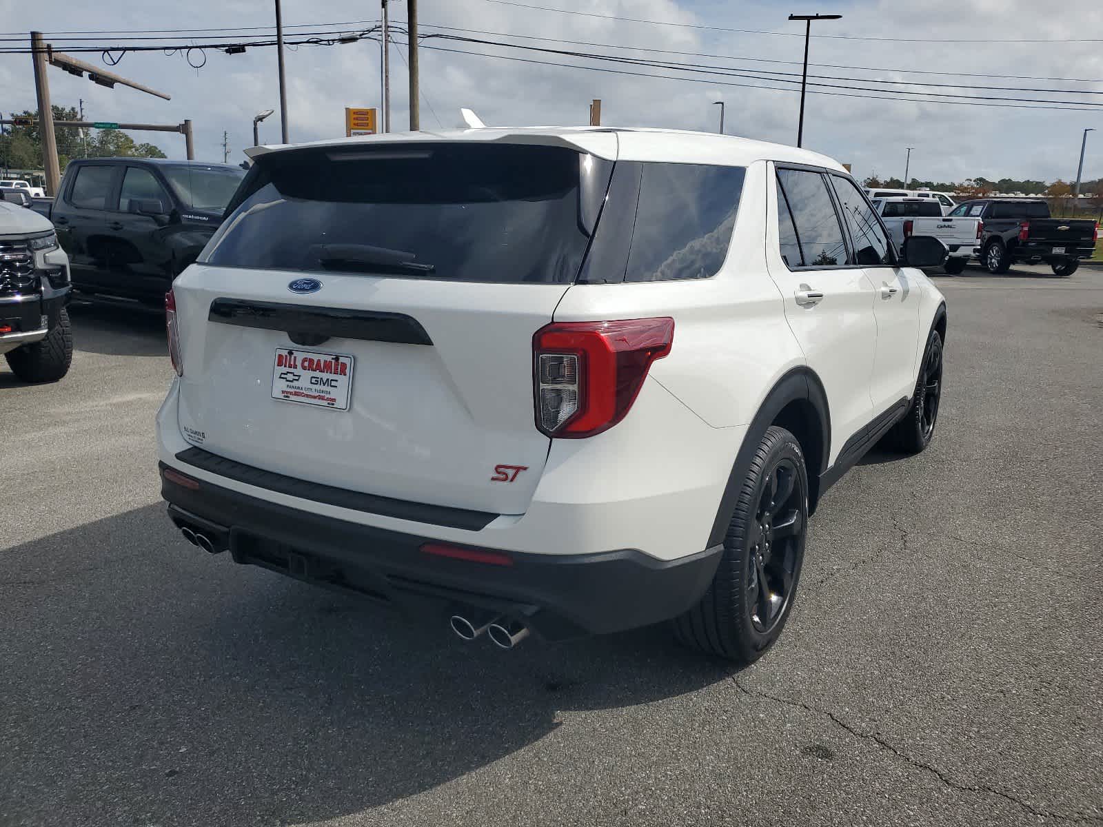 2022 Ford Explorer ST 6