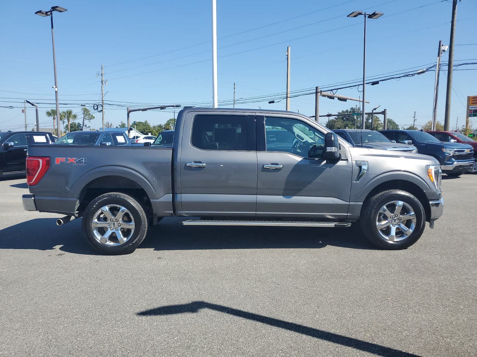 2022 Ford F-150 XLT 4WD SuperCrew 5.5 Box 7