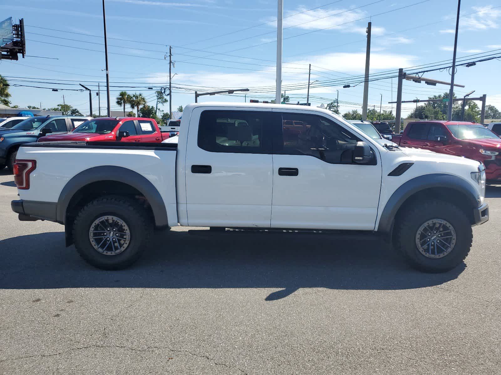 2019 Ford F-150 Raptor 4WD SuperCrew 5.5 Box 7