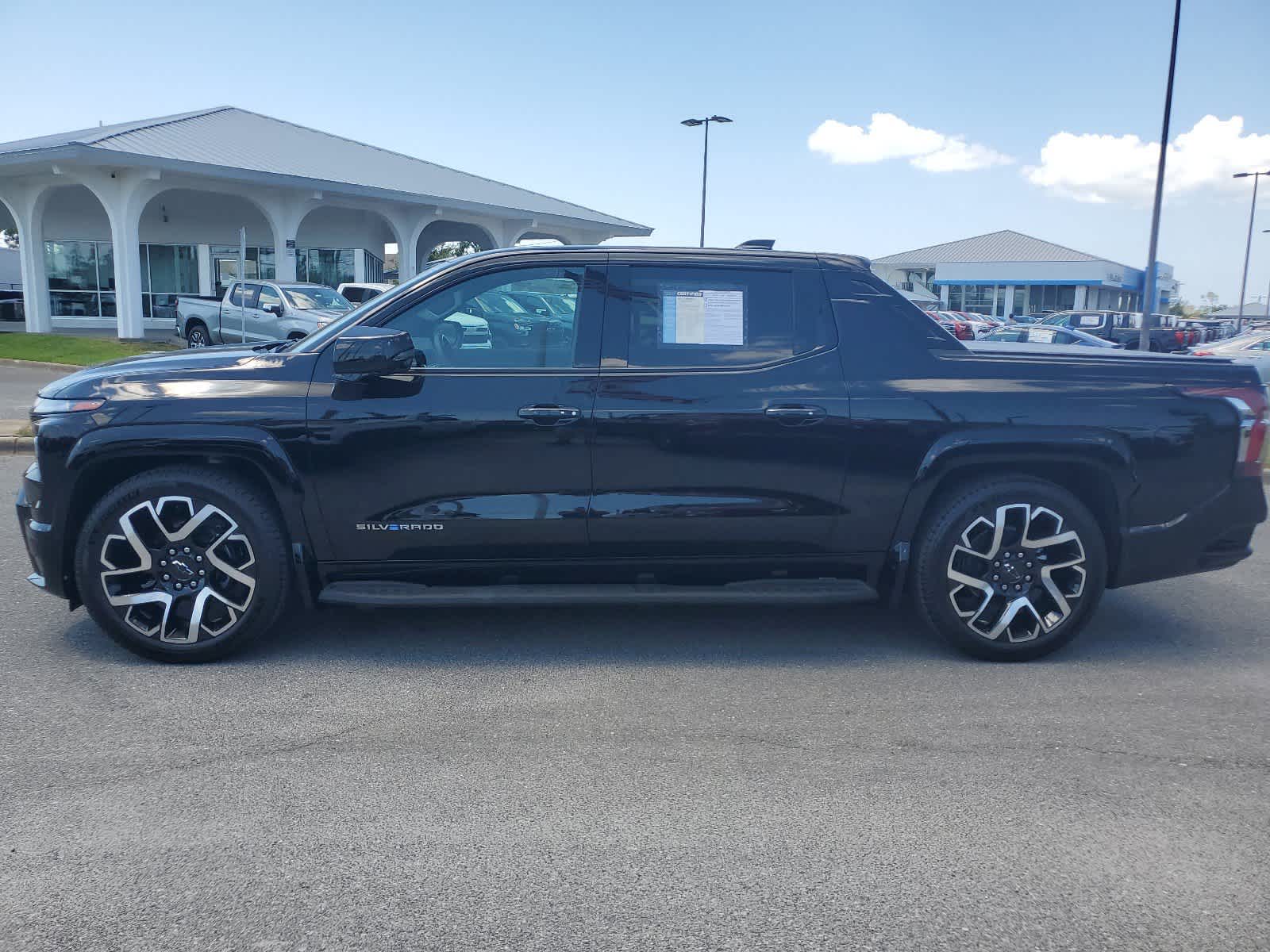 2024 Chevrolet Silverado EV RST e4WD Crew Cab 2