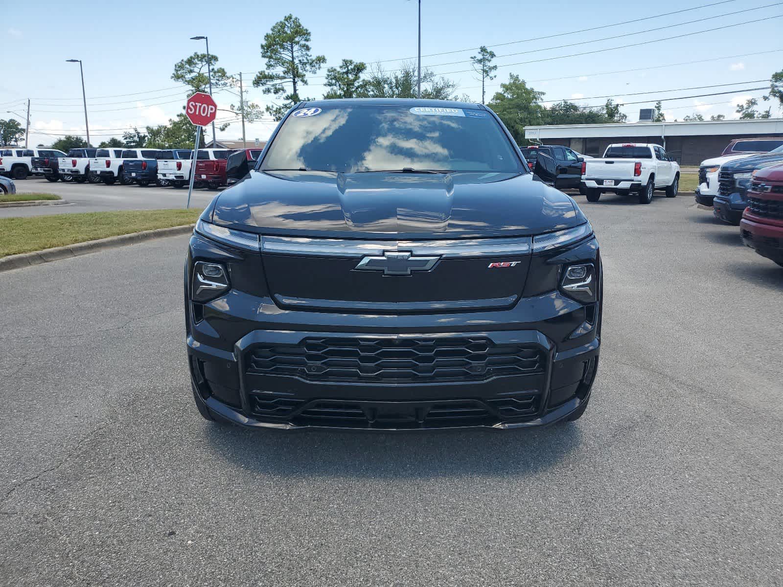 2024 Chevrolet Silverado EV RST e4WD Crew Cab 9