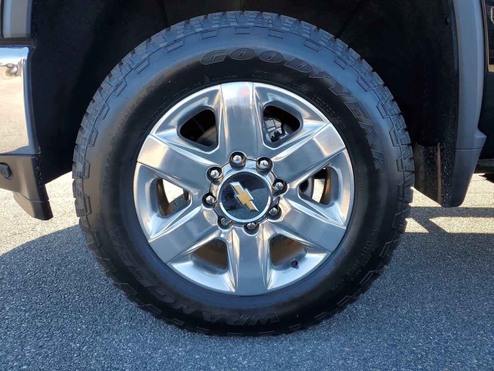 2021 Chevrolet Silverado 2500HD LTZ 4WD Crew Cab 159 10