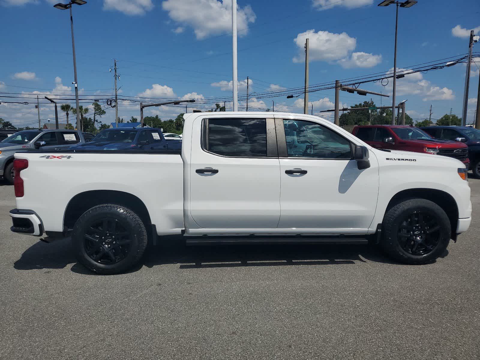 2023 Chevrolet Silverado 1500 Custom 4WD Crew Cab 147 7