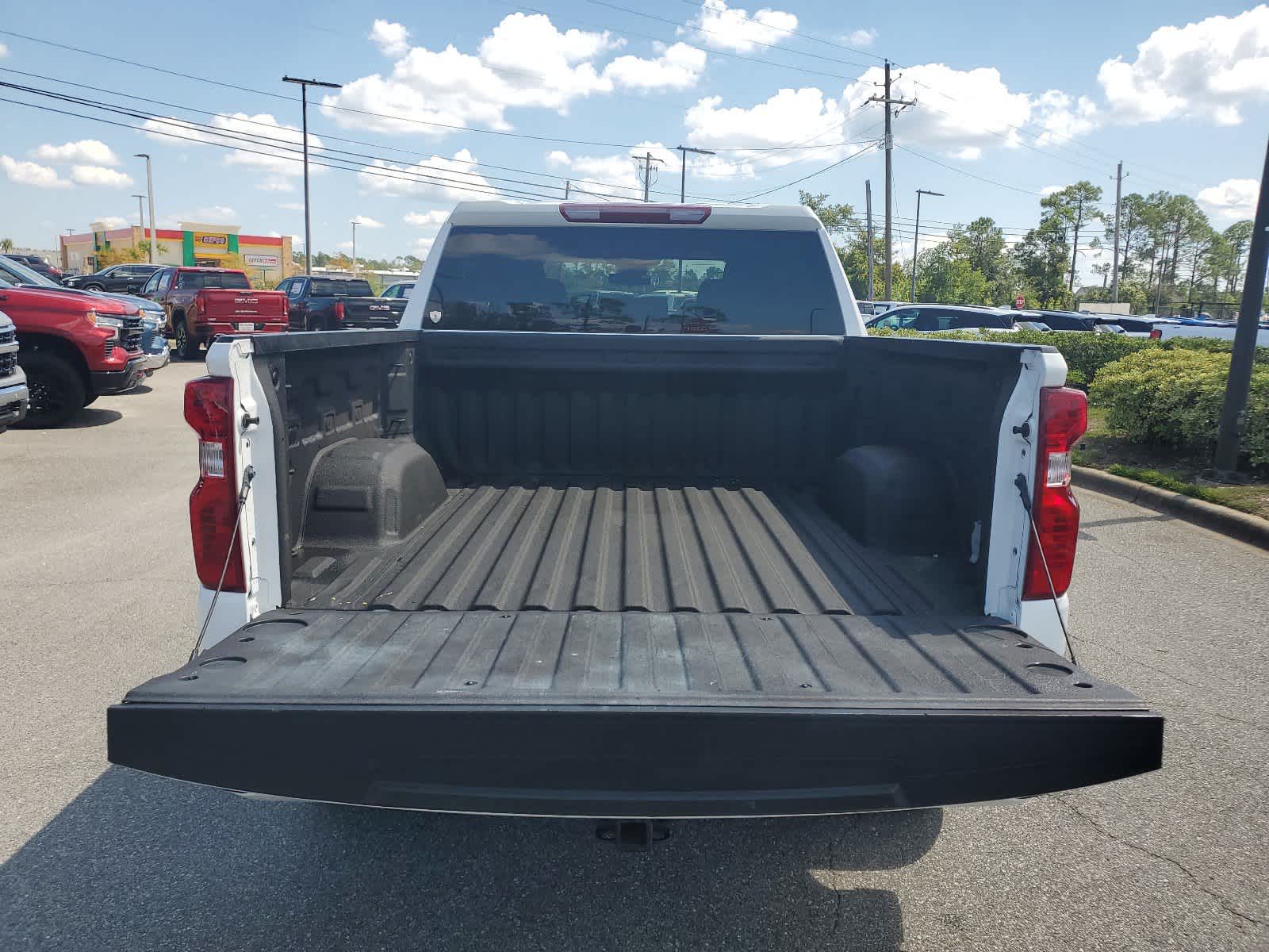 2023 Chevrolet Silverado 1500 Custom 4WD Crew Cab 147 5