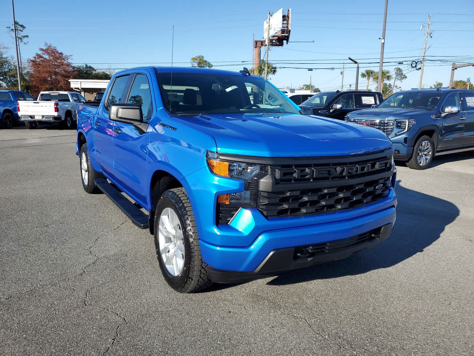 2025 Chevrolet Silverado 1500 Custom 4WD Crew Cab 147 25