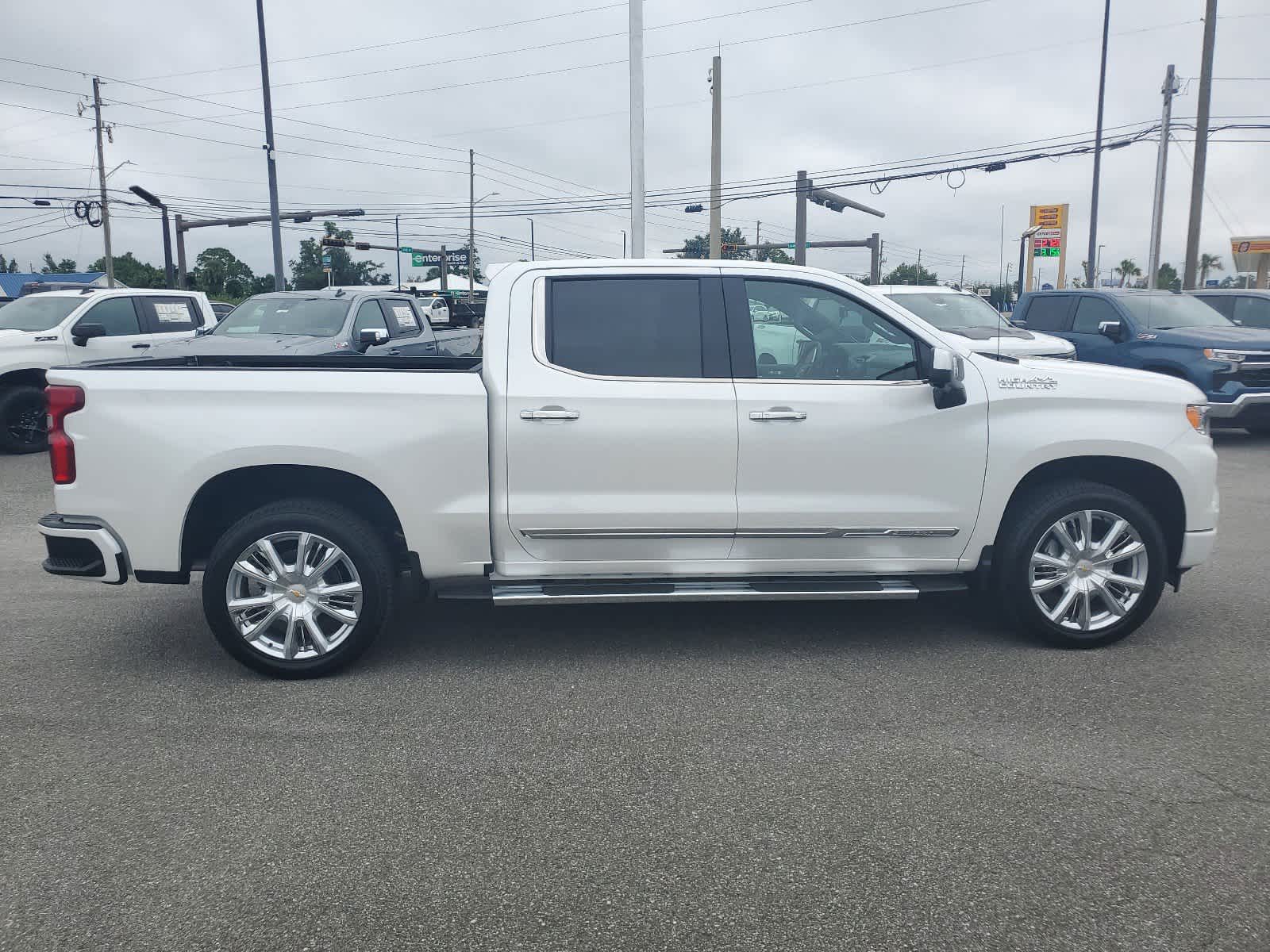 2025 Chevrolet Silverado 1500 High Country 4WD Crew Cab 147 7