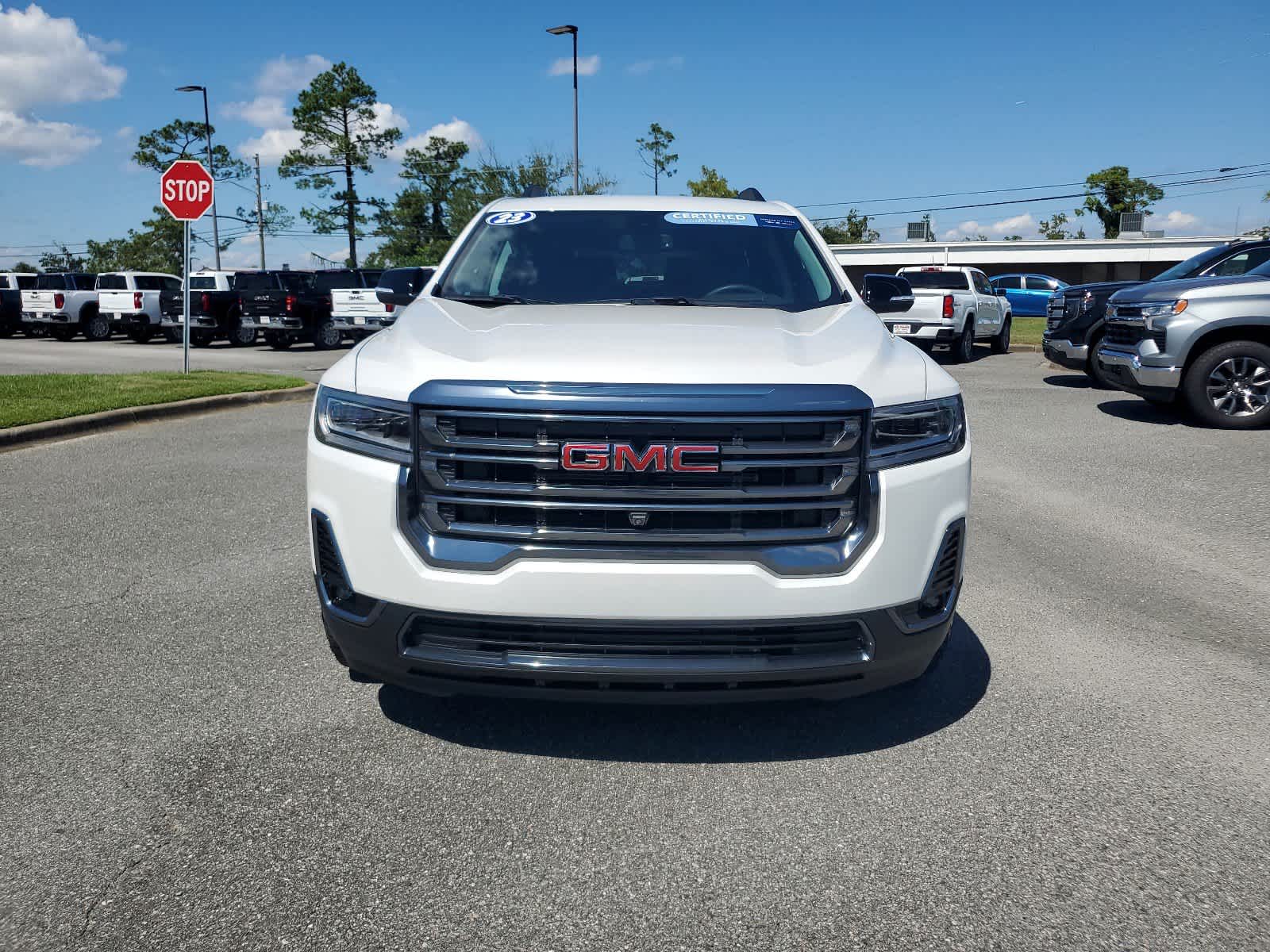 2023 GMC Acadia AT4 9