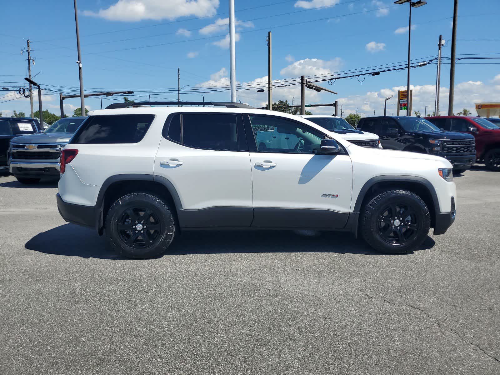 2023 GMC Acadia AT4 7