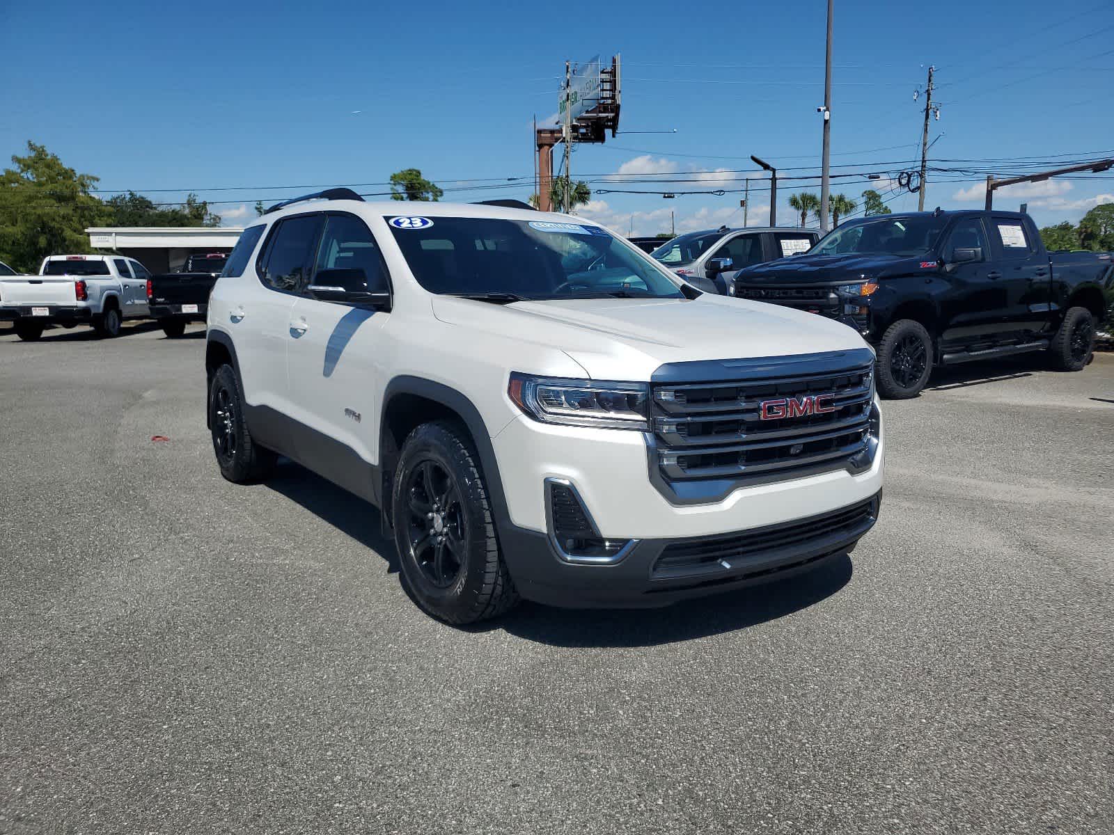 2023 GMC Acadia AT4 8