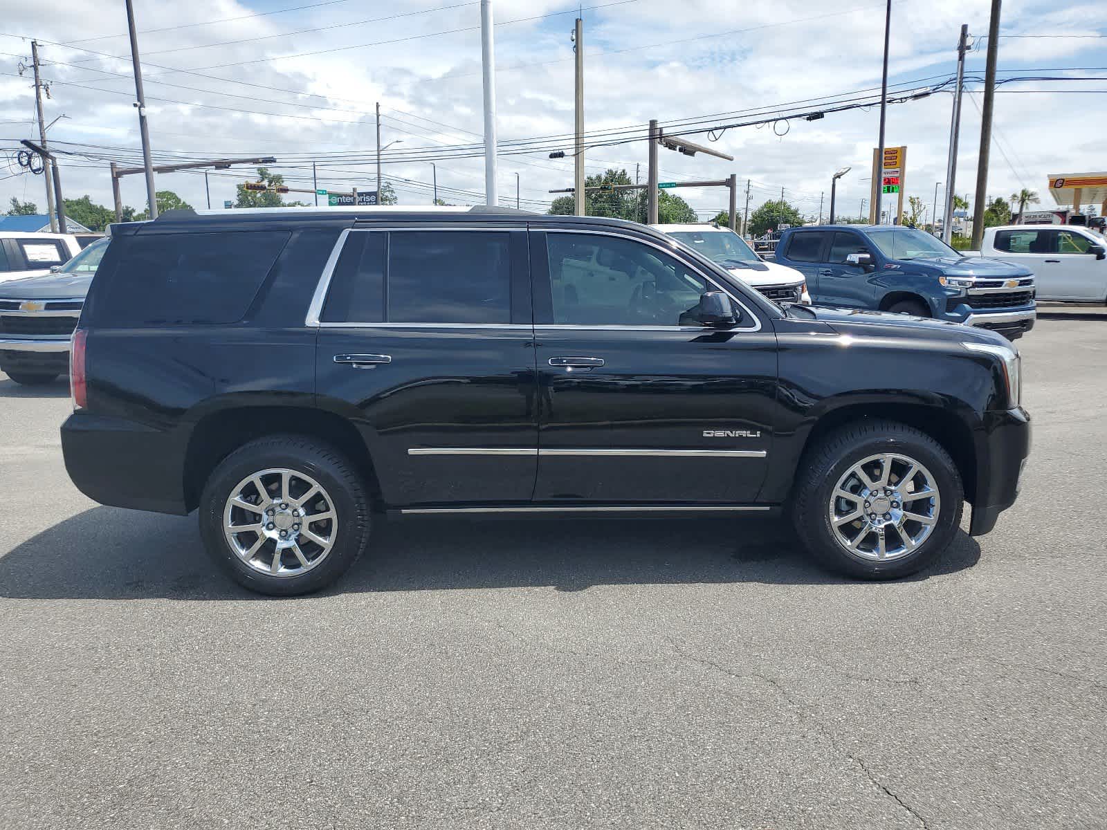 2019 GMC Yukon Denali 7