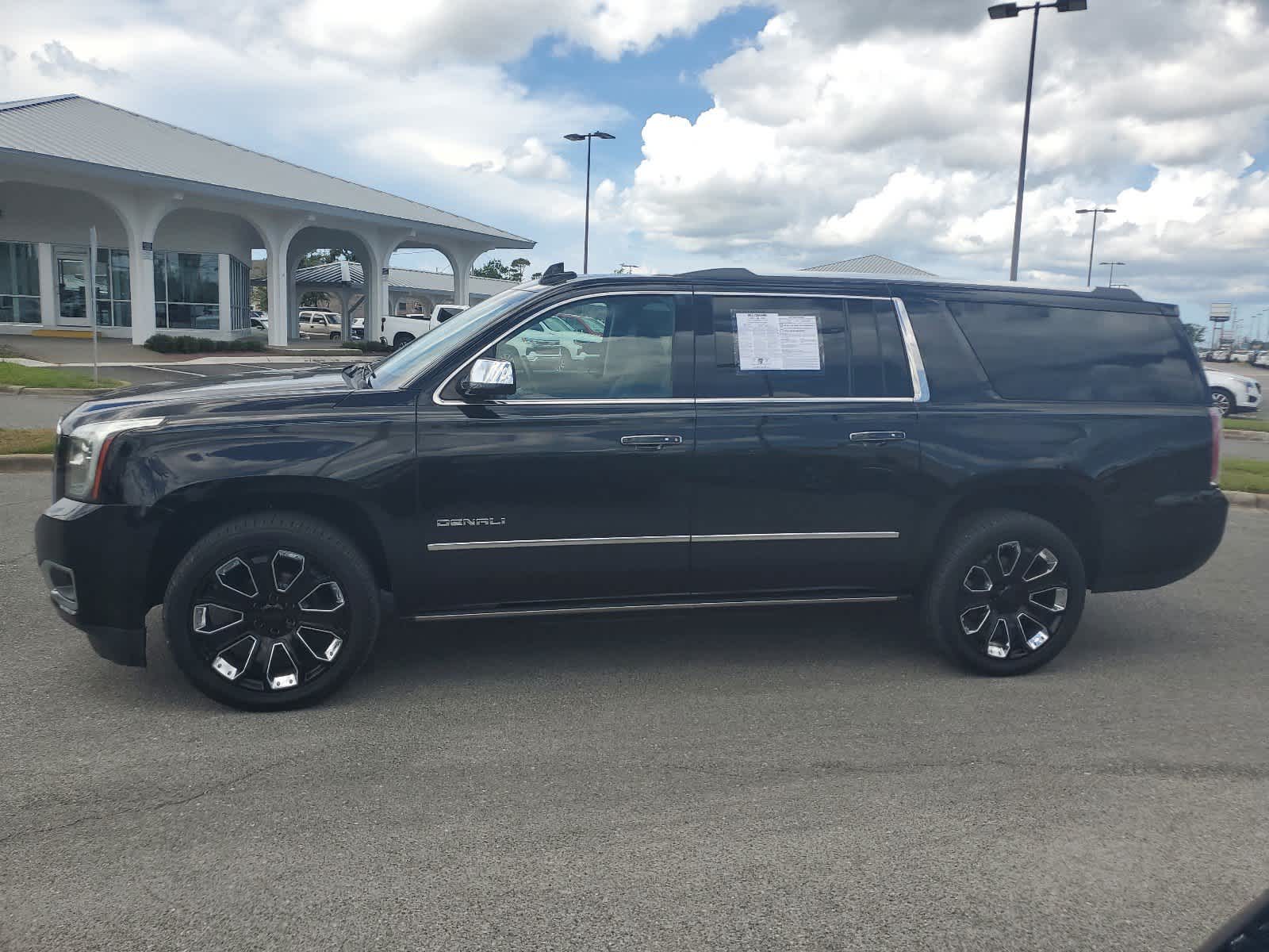 2020 GMC Yukon XL Denali 2