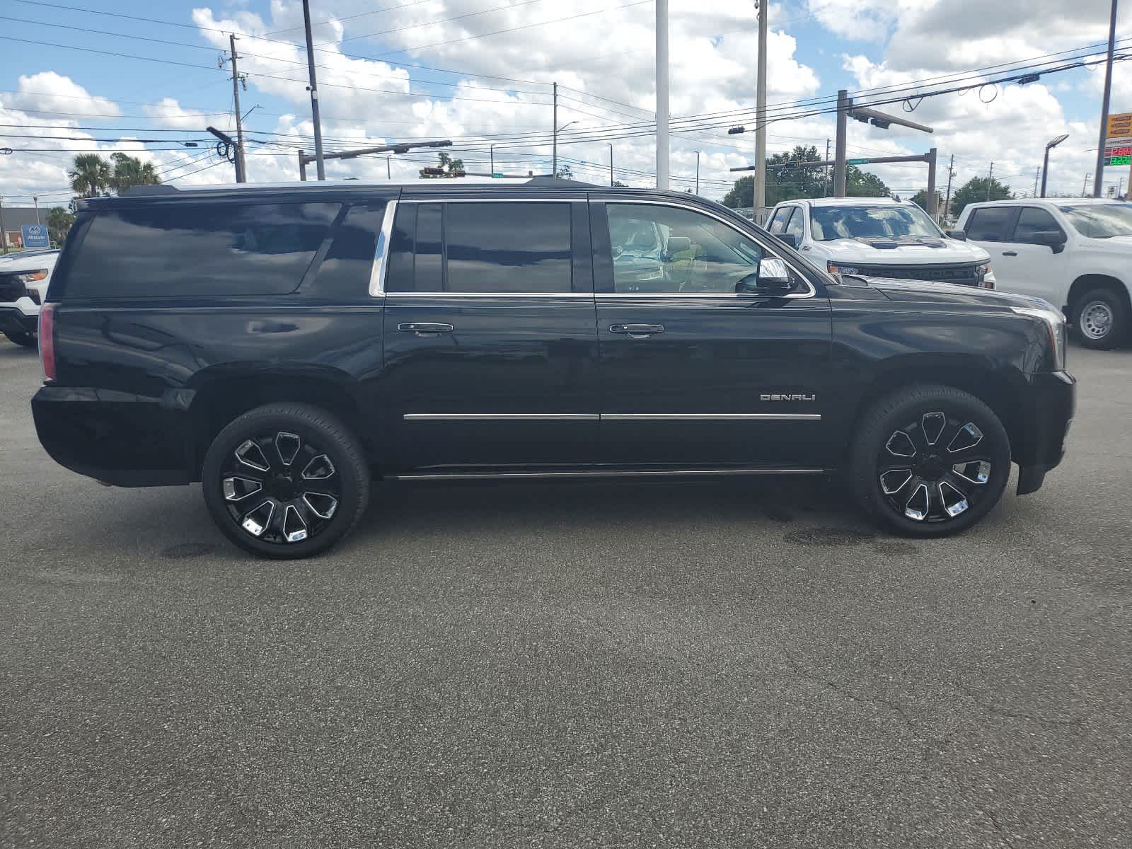 2020 GMC Yukon XL Denali 7