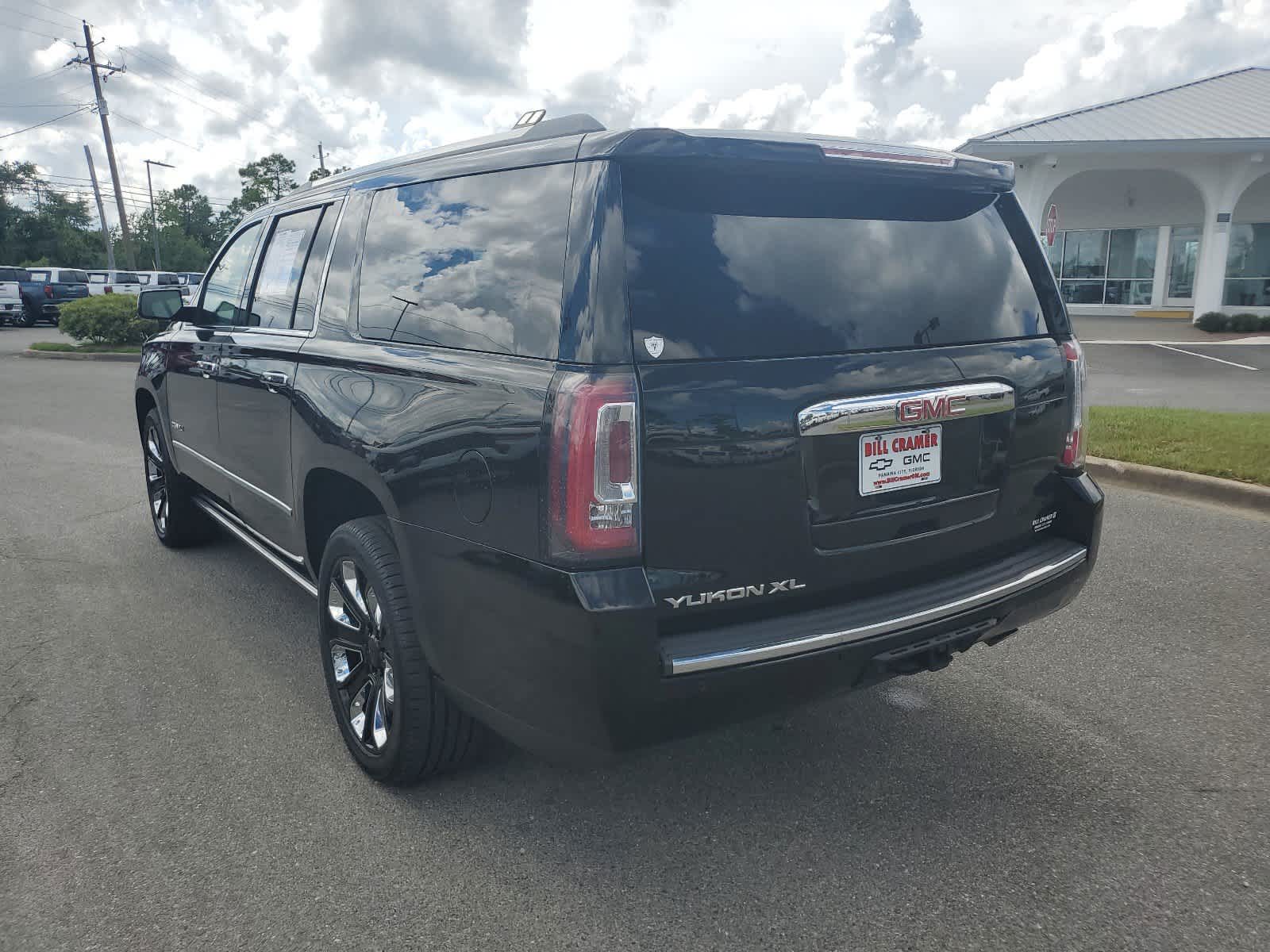 2020 GMC Yukon XL Denali 3