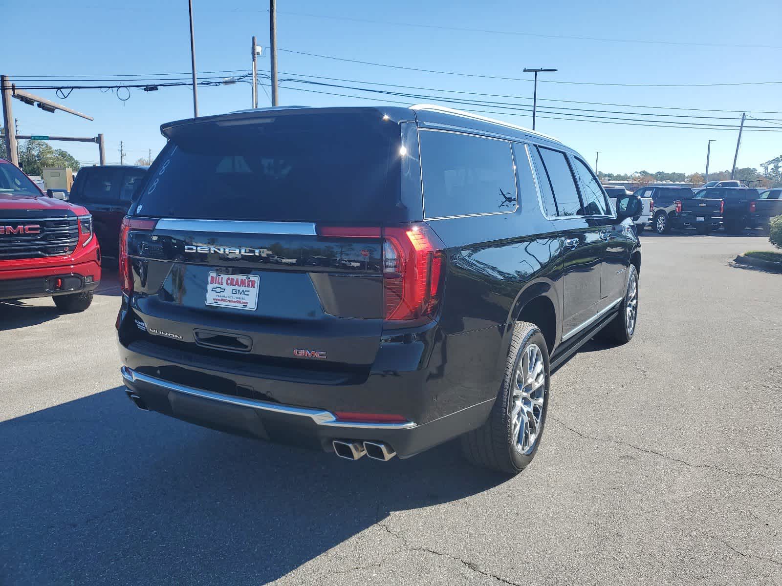 2025 GMC Yukon XL Denali 3