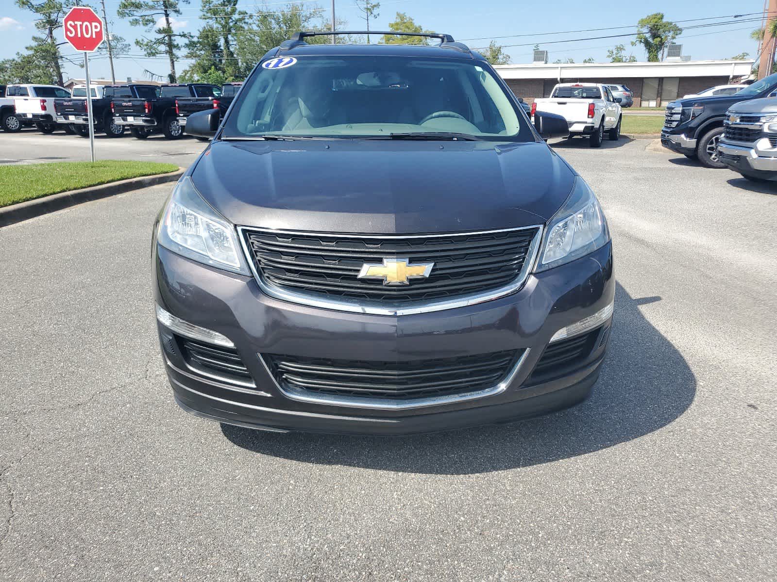 2017 Chevrolet Traverse LS 9