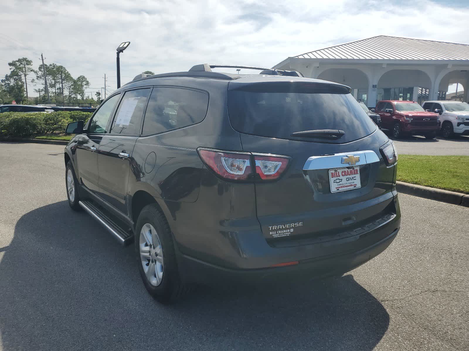 2017 Chevrolet Traverse LS 3