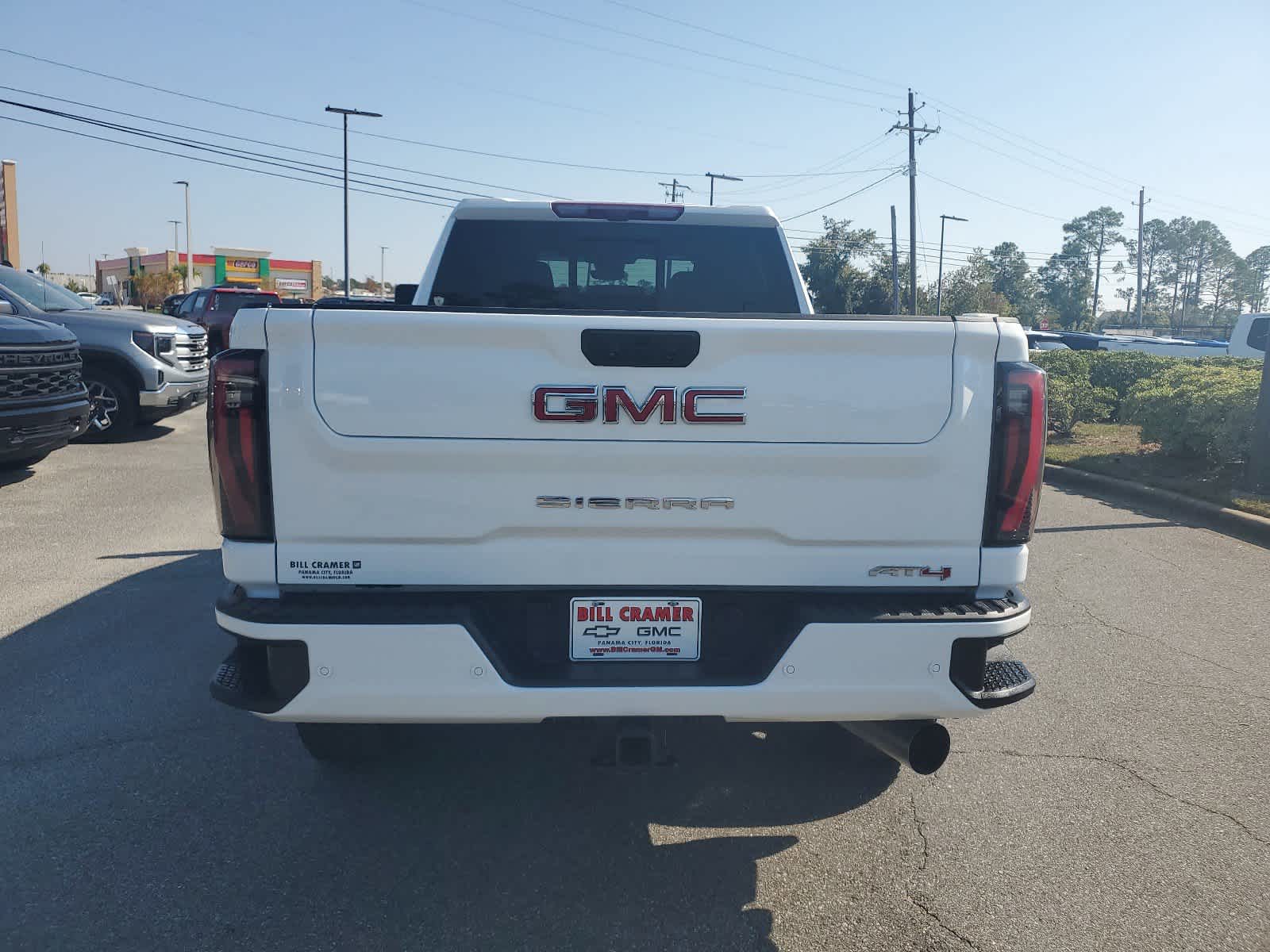 2024 GMC Sierra 2500HD AT4 4WD Crew Cab 159 4