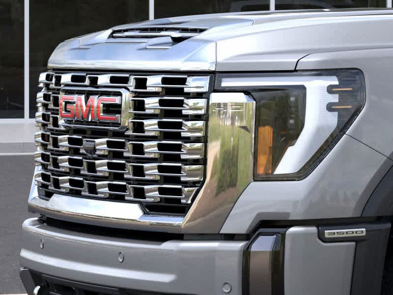 2025 GMC Sierra 3500HD Denali 4WD Crew Cab 159 14